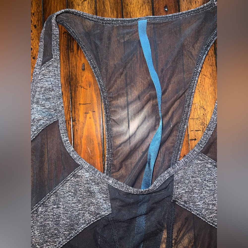 Lululemon If Youre Lucky Tank - Picture 10 of 11